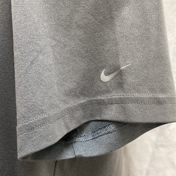 Men’s Nike Dri-Fit “RUN” blue and grey running t-shirt. Size medium. - Picture 3 of 9